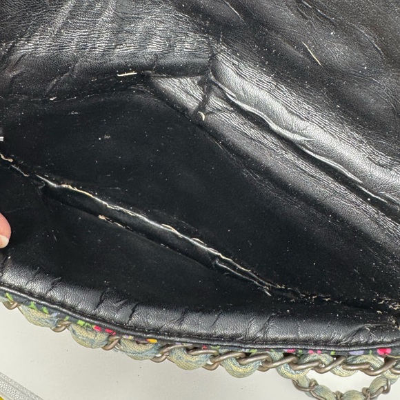 VS‎ Pink floral crossbody purse, denim woven chain strap, Victoria’s Secret, bag - Picture 10 of 12